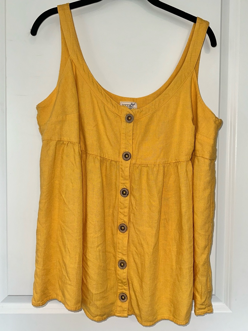 Terra & Sky Yellow Button-Front Sleeveless Camisole Size 0X/14W Rayon/Linen Mix